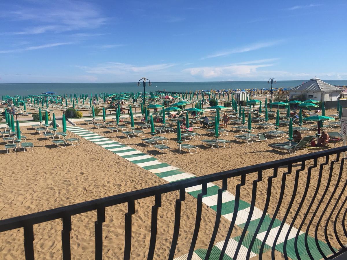 Residence El Palmar Da Colla 리도 디 예솔로 외부 사진